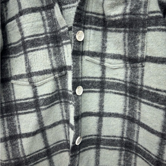 HM plaid shacket - Picture 2 of 4